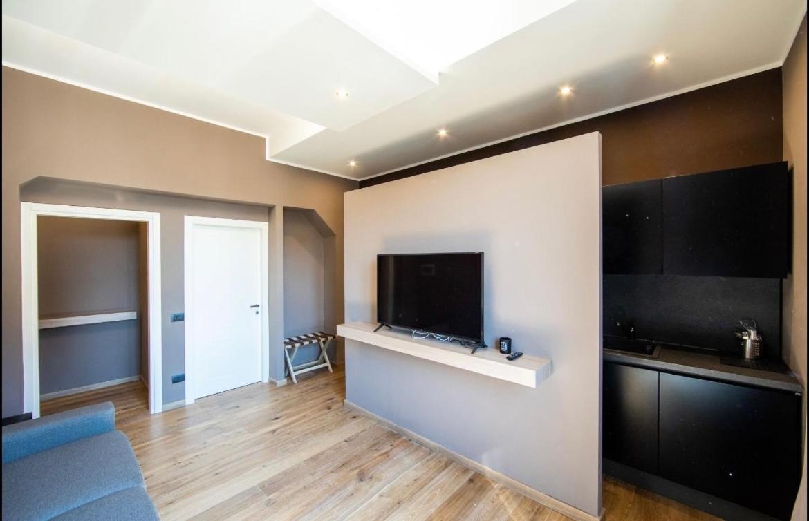 Apartment New Amazing Mono Located In Moscova District From Moscova Group Milan