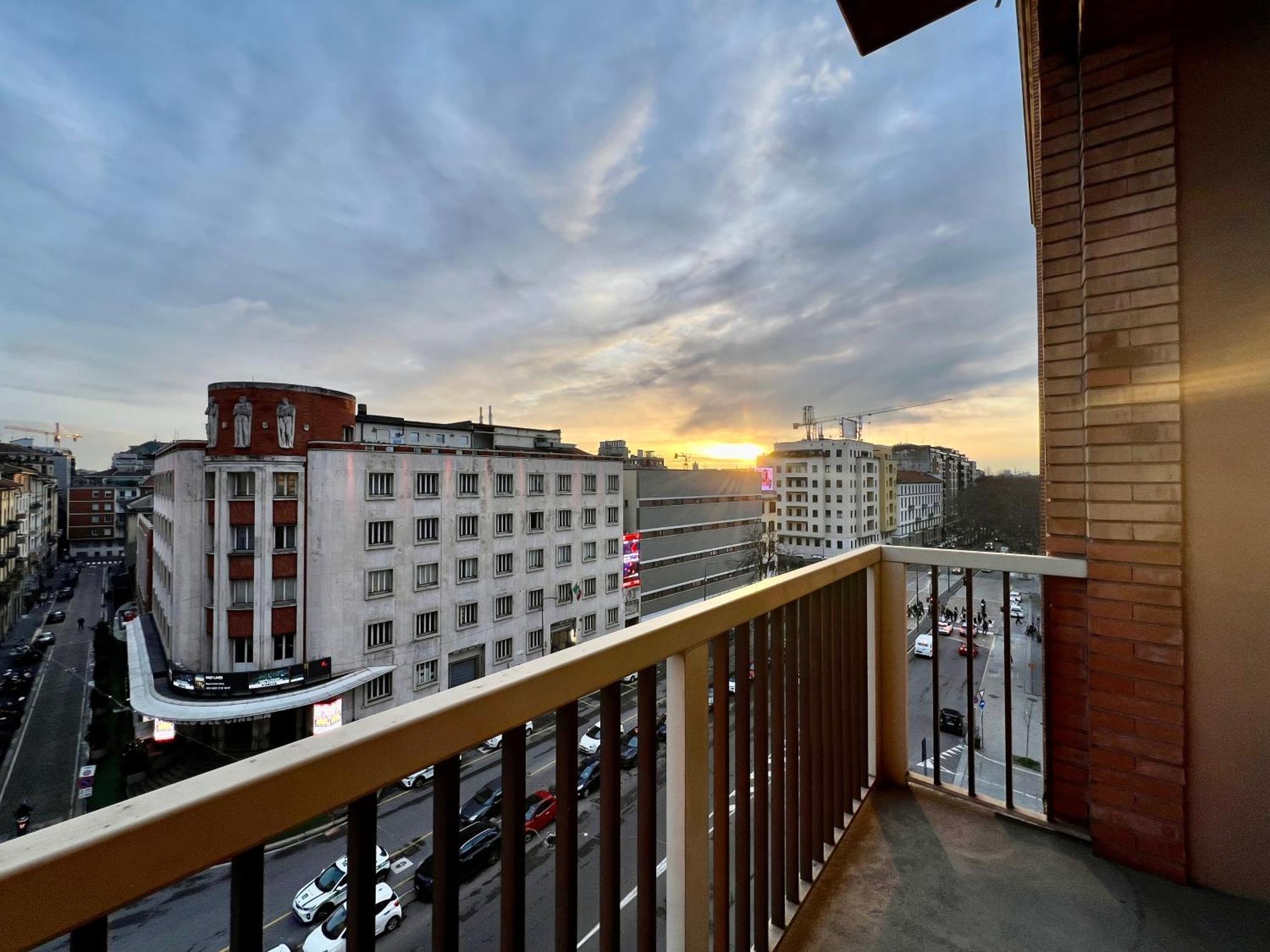 Apartment New Amazing Mono Located In Moscova District From Moscova Group Milan
