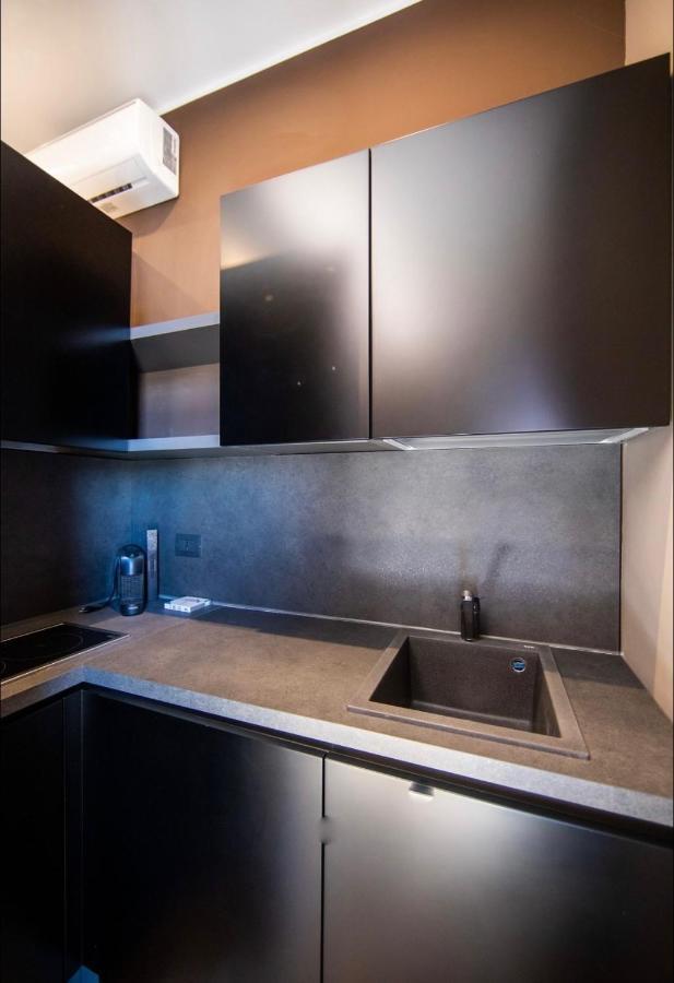 New Amazing Mono Located In Moscova District From Moscova Group Appartamento *