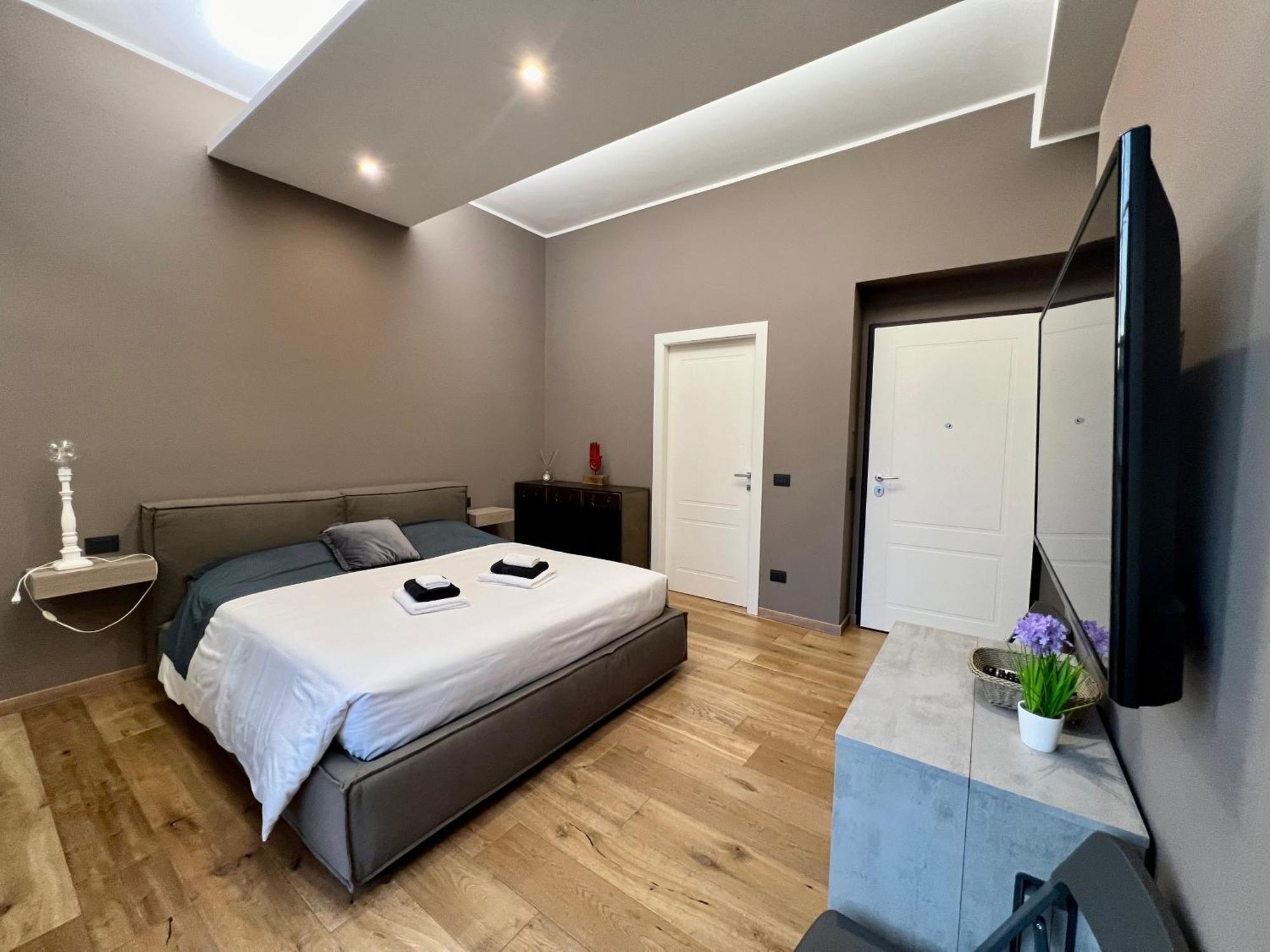 New Amazing Mono Located In Moscova District From Moscova Group Appartamento